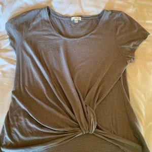 Nine Britton twist top